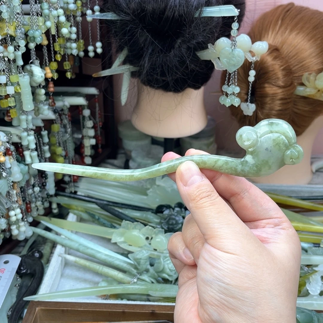 蛇纹石玉发饰未镶嵌长度18厘米左右