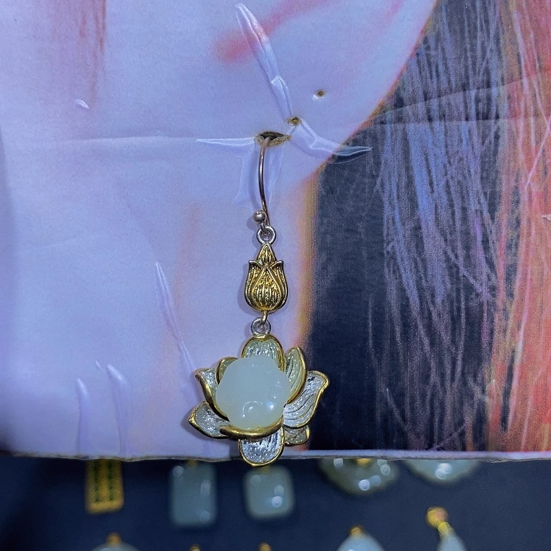 银S925镀金镶嵌和田玉耳饰