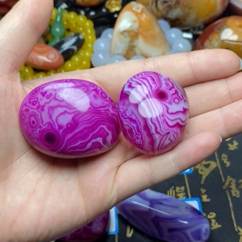 未镶嵌玛瑙/玉髓珠宝奇石江**雪