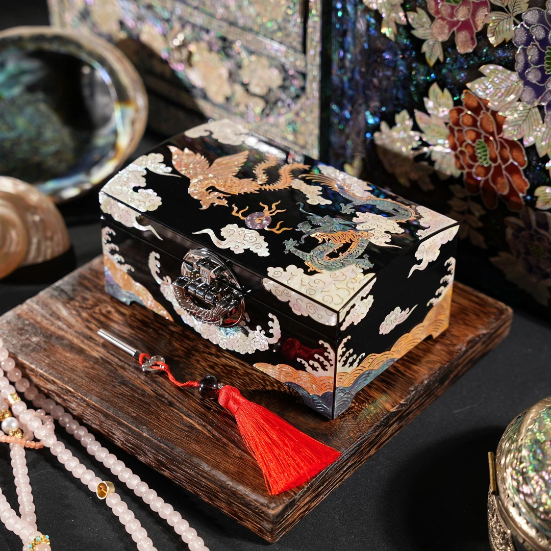 黑色龙凤螺钿漆器首饰盒高档结婚礼物送新婚陪嫁礼品收纳摆件