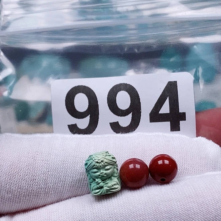 南红玛瑙未镶嵌珠宝奇石