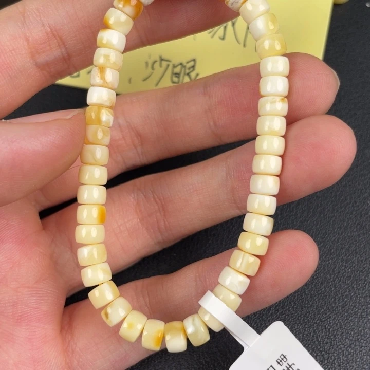 琥珀裸石未镶嵌天然110