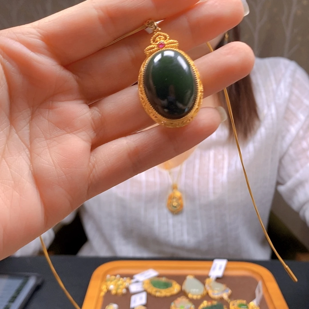 和田玉银S925镶嵌颈饰