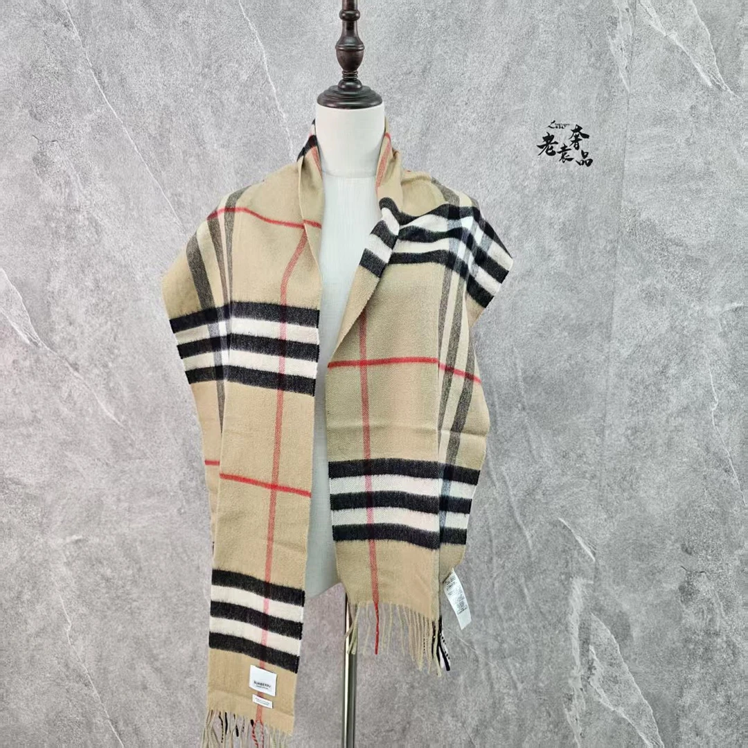 99新 BURBERRY/博柏利 海囤Q/巴宝莉/围巾/168*30/bm88501