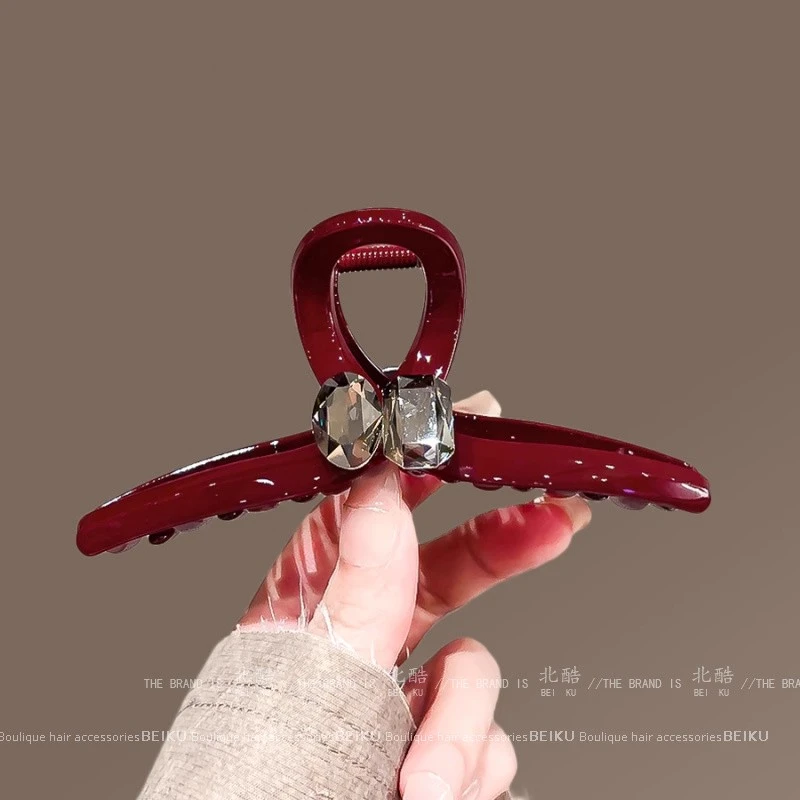 仪态万千！安哥拉红色抓夹女！大号发夹后脑勺盘发神器高级感鲨鱼