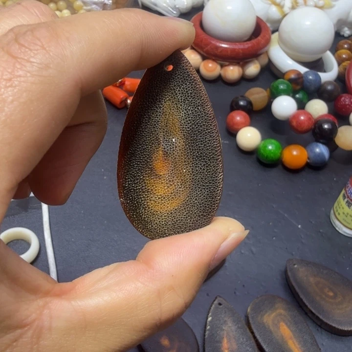 非洲紫檀（红花梨）黄金西方水滴