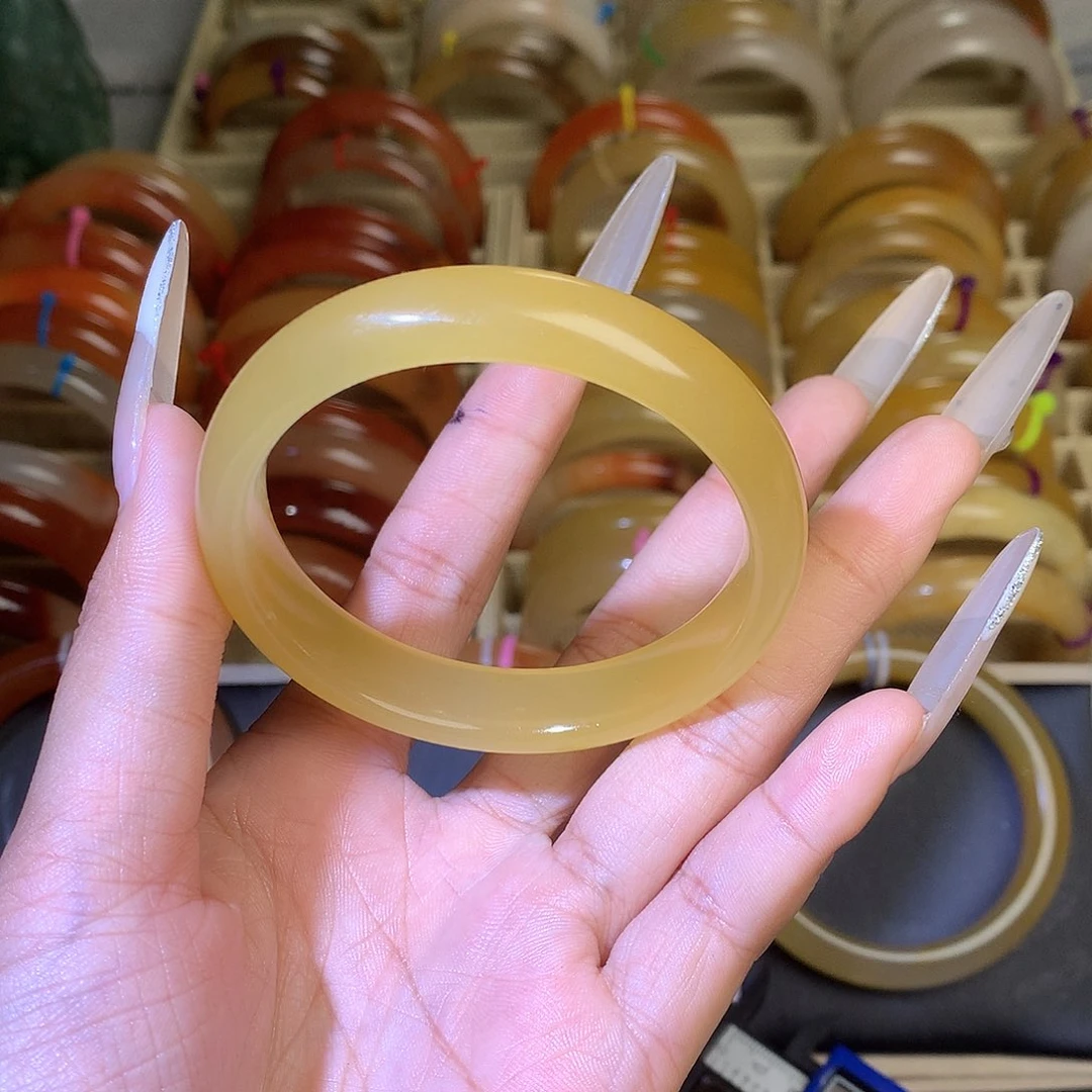 石英质玉（黄龙玉）未镶嵌手镯