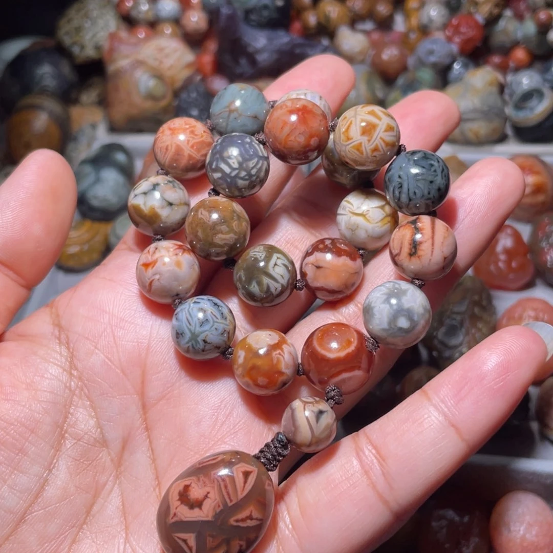 戈壁石戈壁石经脉磨珠