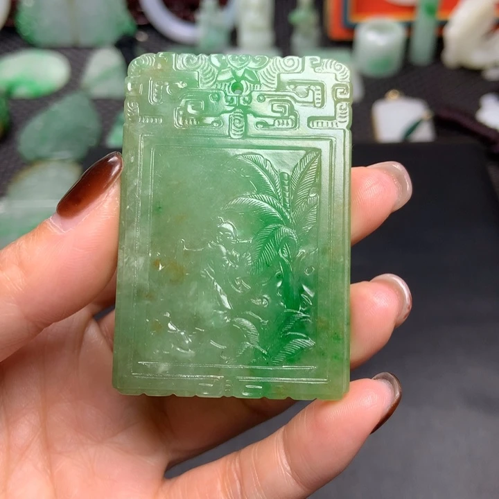 俺***翡翠未镶嵌挂件清