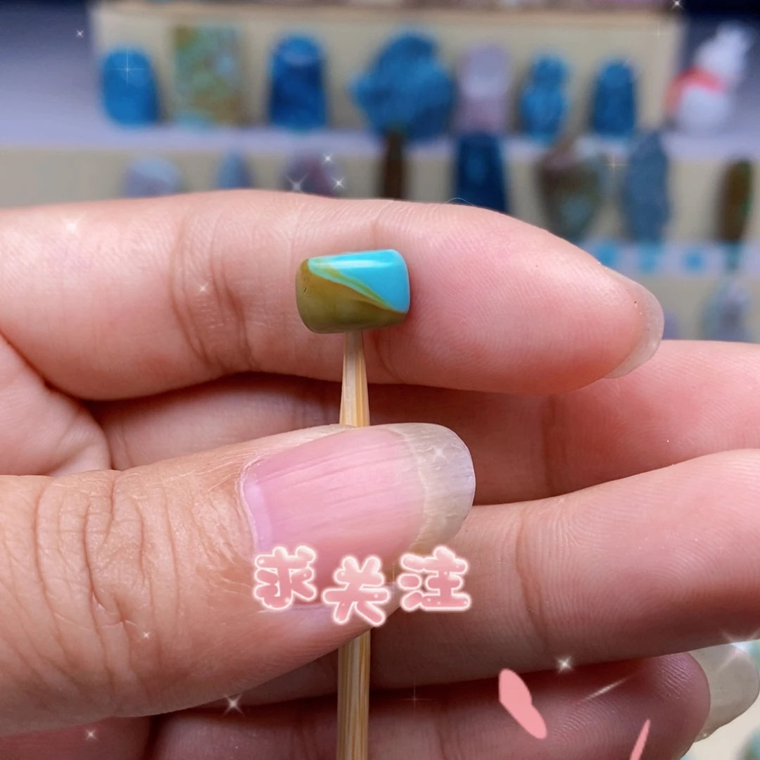 【闪购商品】未镶嵌绿松石珠宝奇石