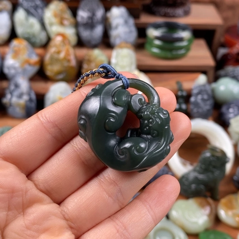 【闪购商品】未镶嵌和田玉挂件彼**年