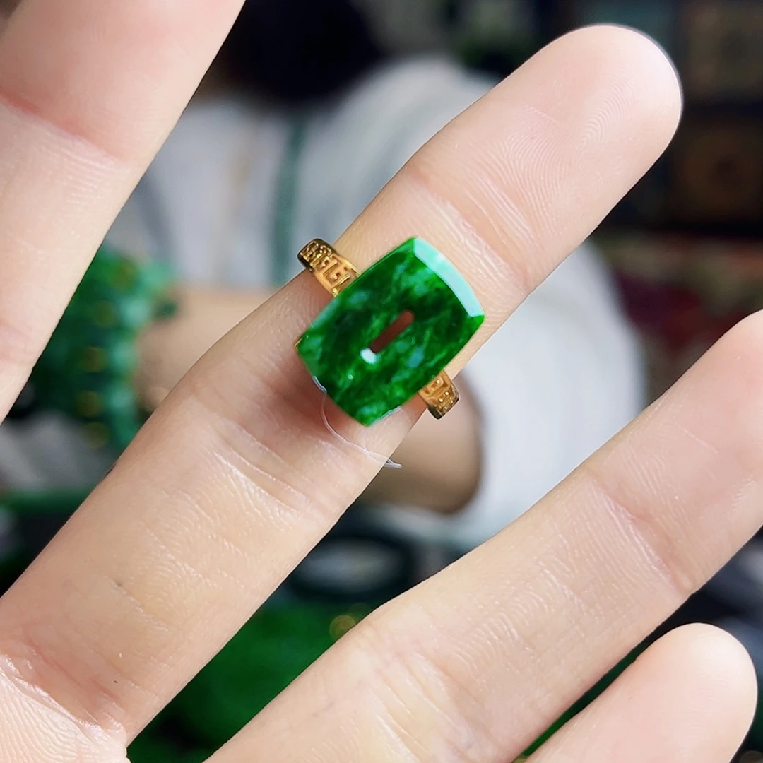 颈饰银S925镶嵌翡翠多样性