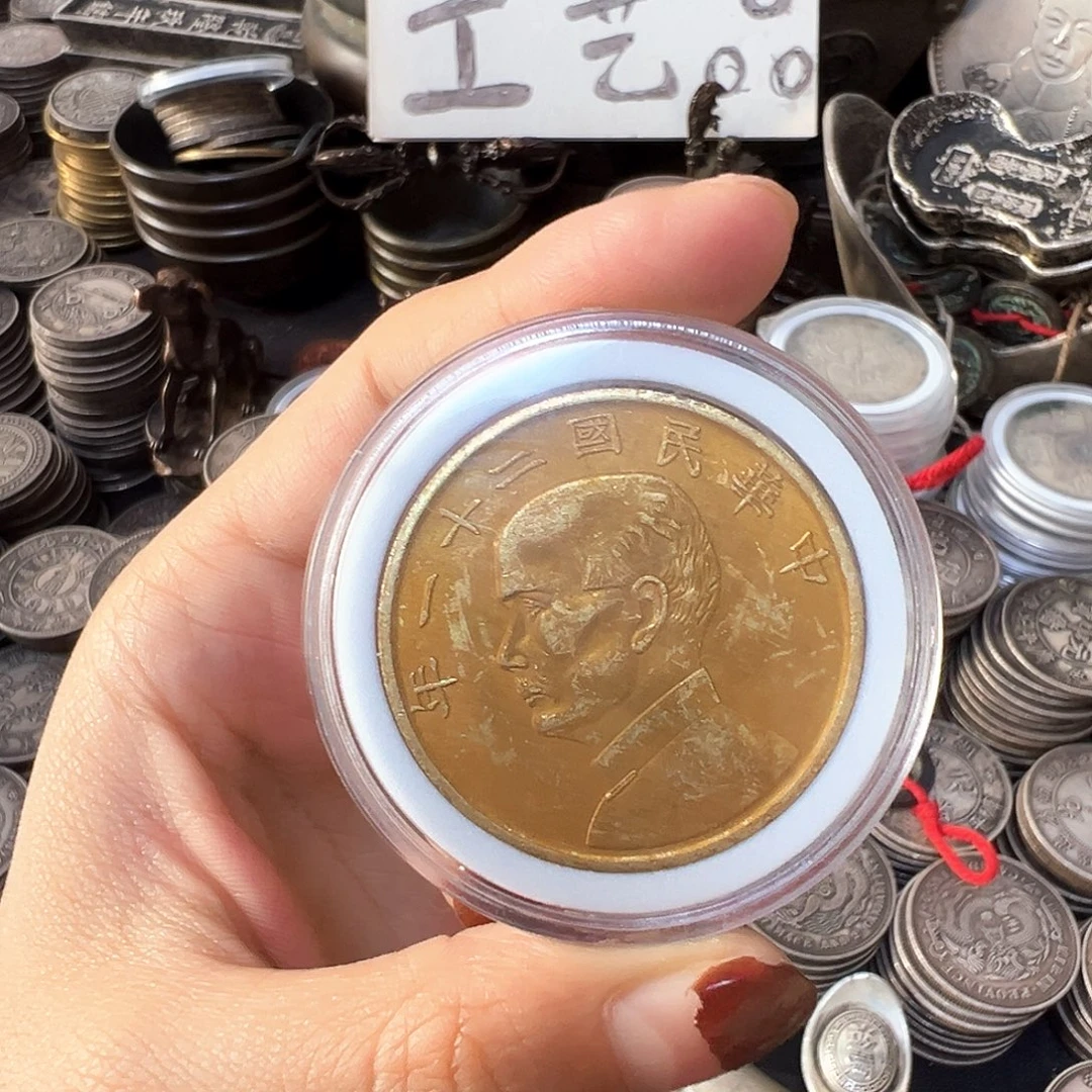 金属复古风格摆件