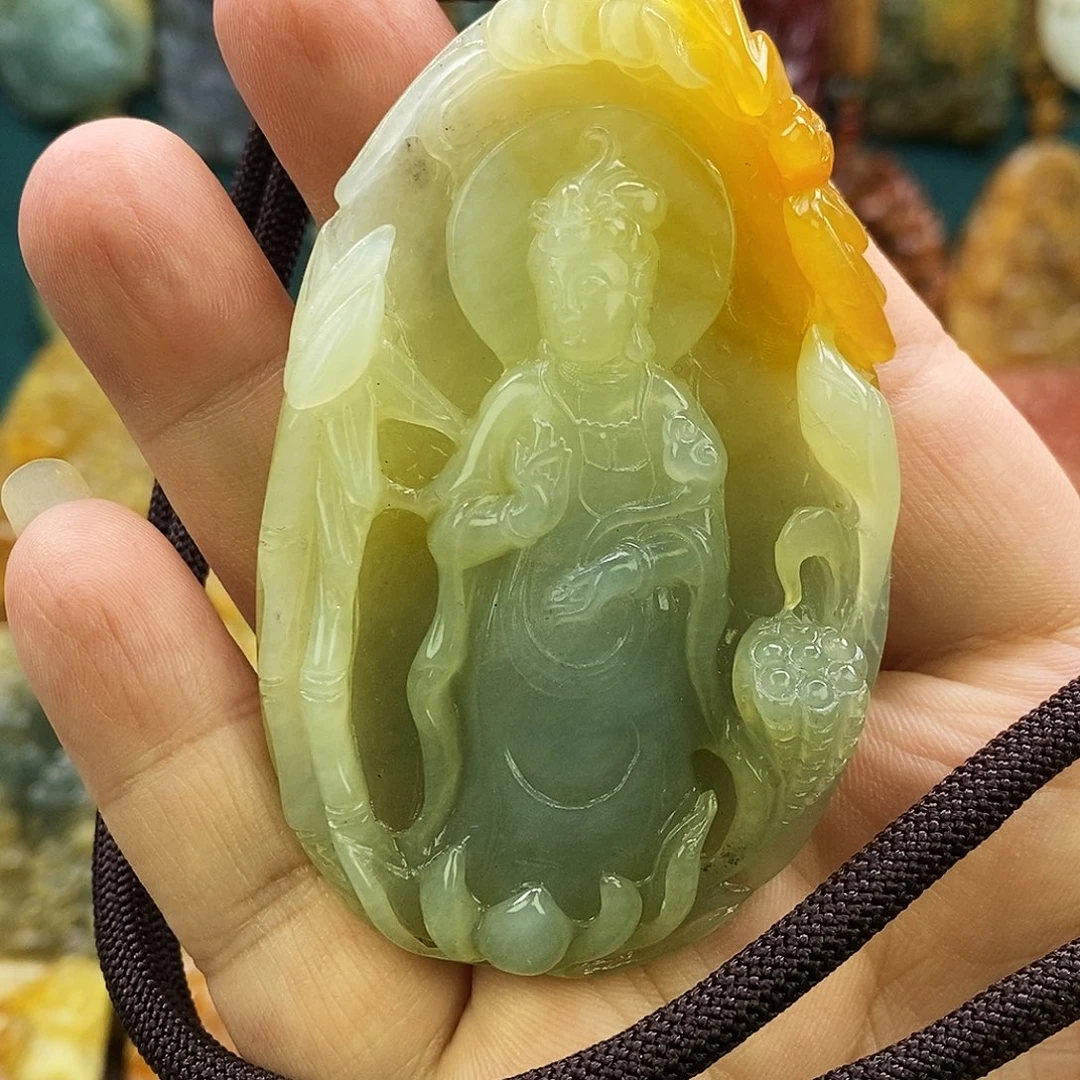 蛇纹石玉未镶嵌颈饰