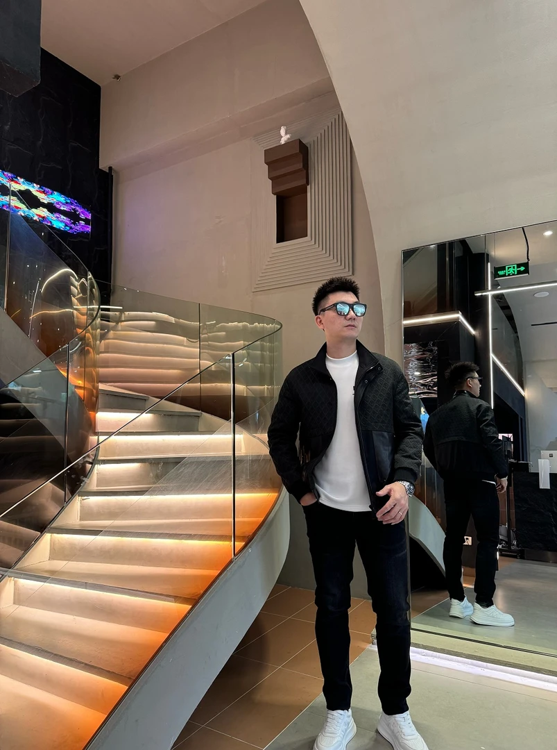 MANS名店-2024冬季新款休闲时尚男士立领夹克-QZ-8066