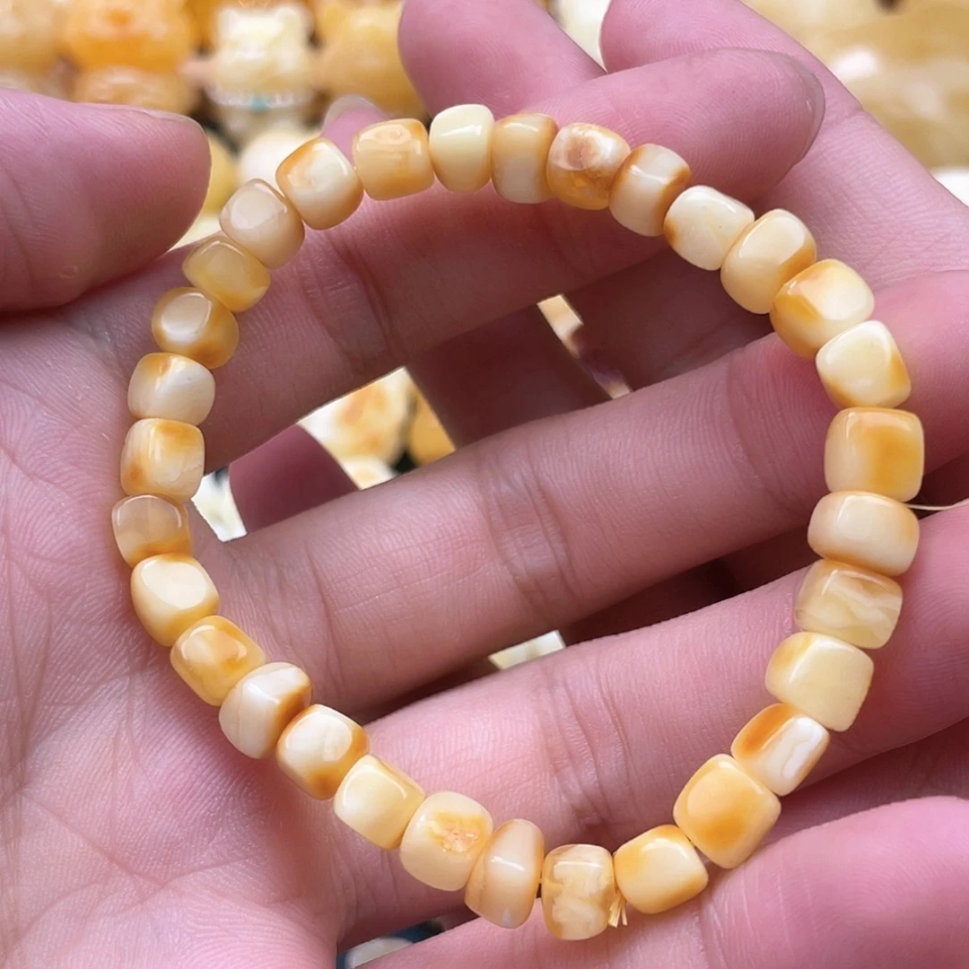 未镶嵌琥珀裸石蜜蜡