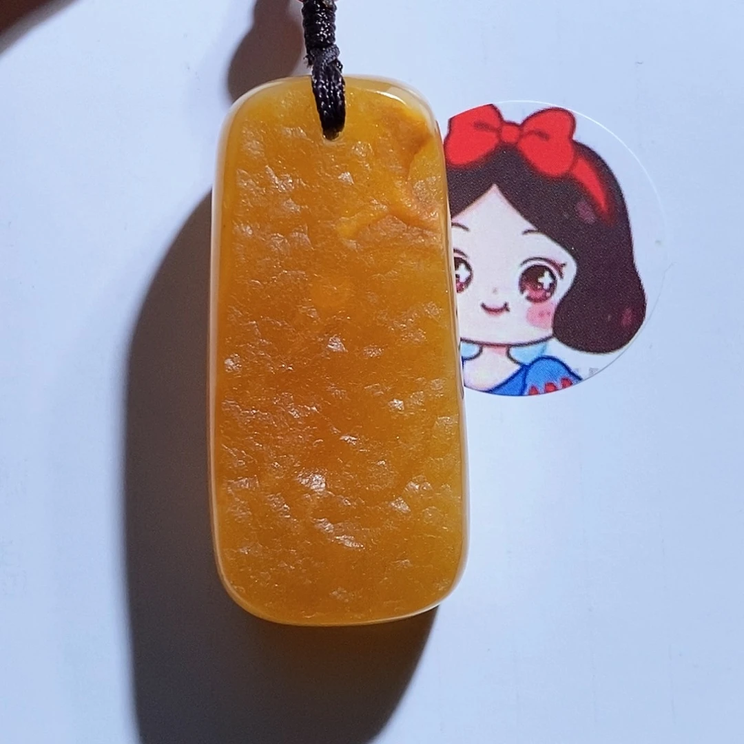 未镶嵌琥珀珠宝奇石