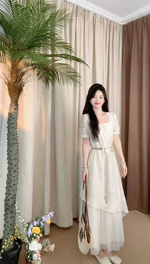 AN.XIN【曼塔山茶花】 夏季法式重工刺绣拼接假两件方领连衣裙667