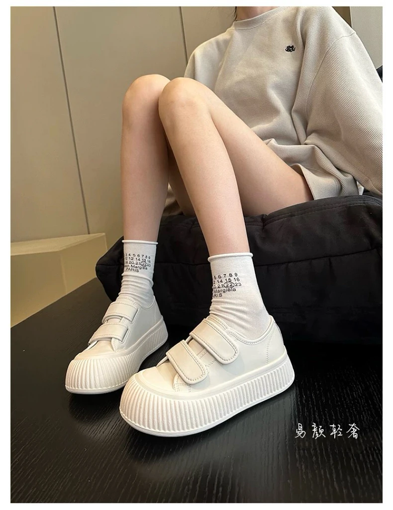 新款！全皮薄款减龄甜酷风小白鞋厚底休闲魔术贴板鞋