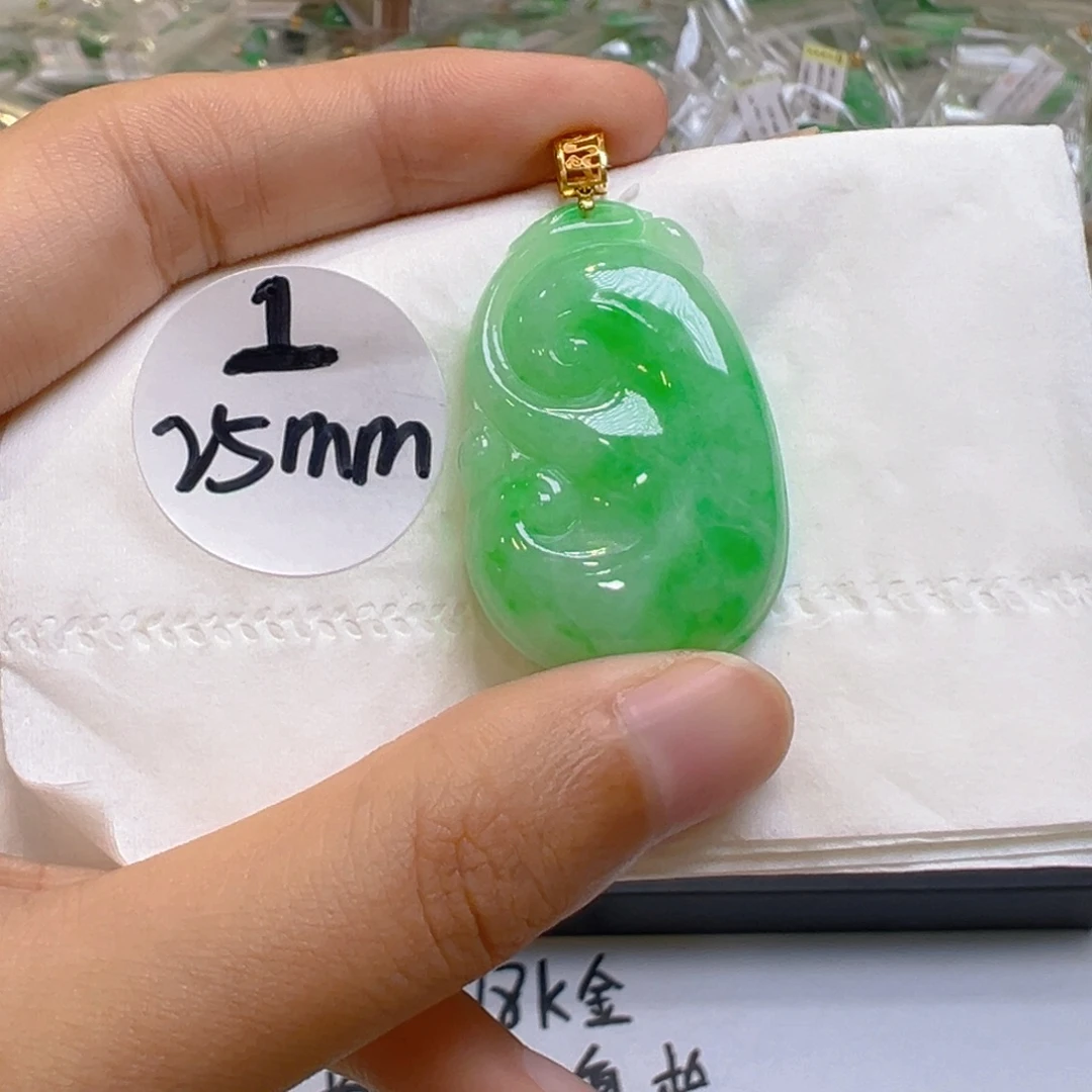 翡翠18K金镶嵌吊坠(不含链)