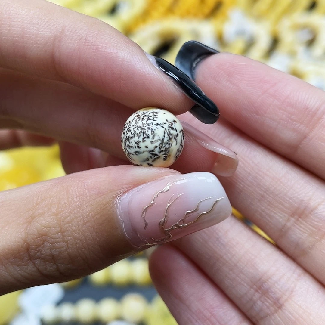 琥珀未镶嵌裸石10.9mm圆珠蜜蜡 瑕 福利款