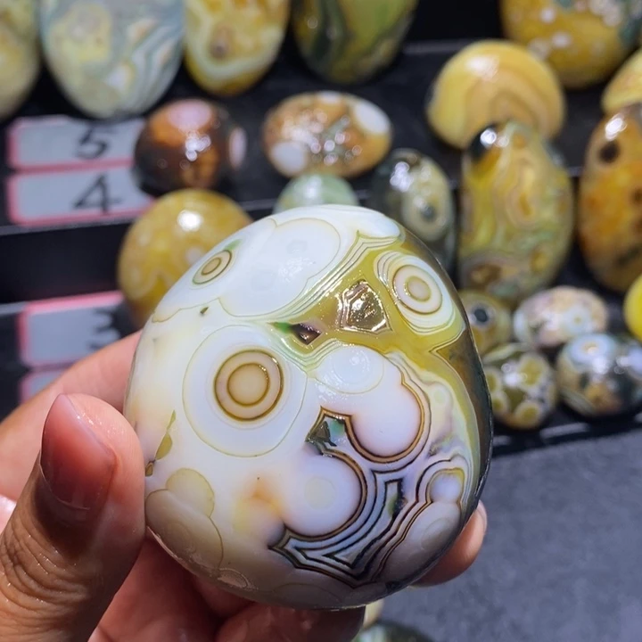 玛瑙/玉髓未镶嵌珠宝半成品59