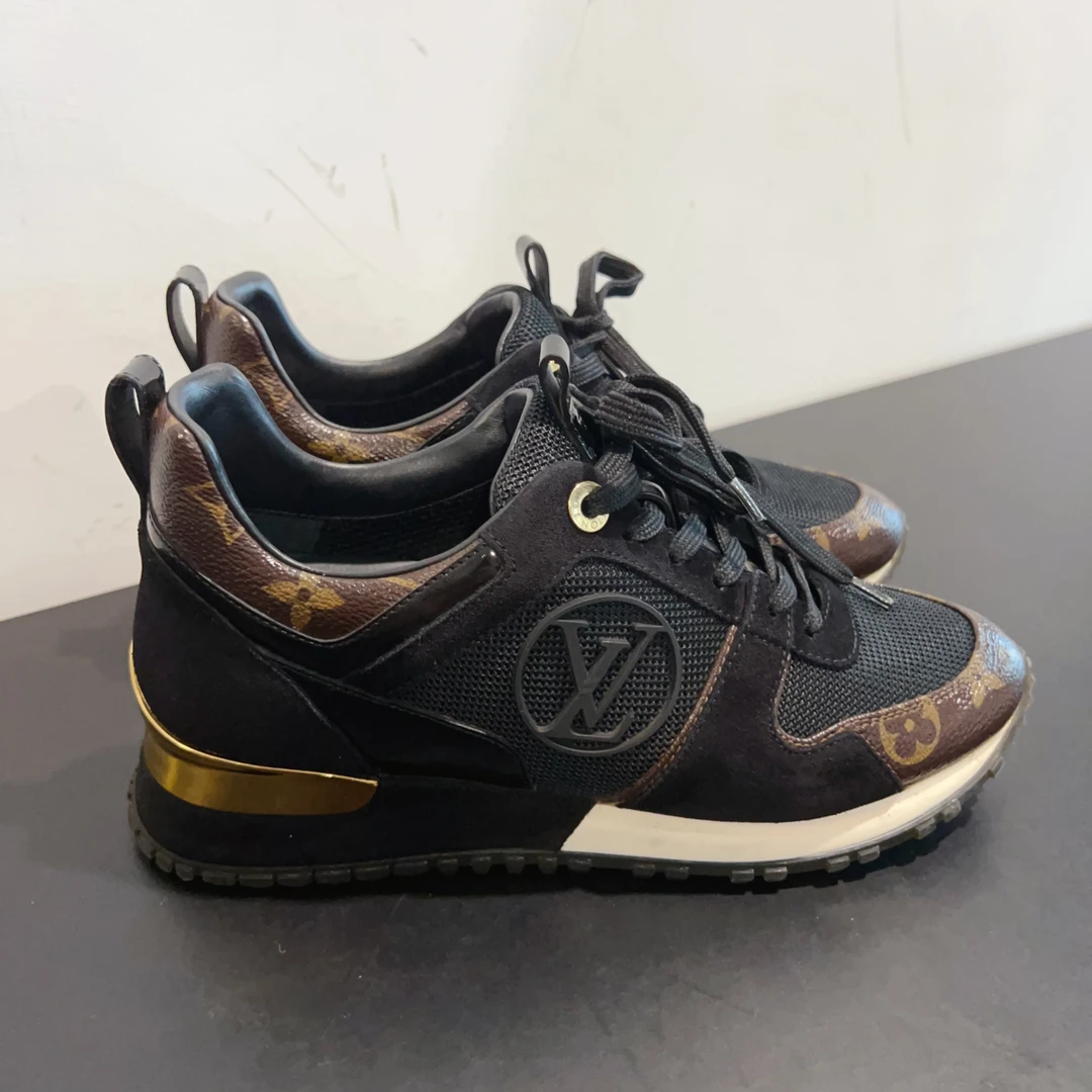 99新 LouisVuitton/路易威登 运动鞋尺码35.5成色看直播 GSS28390