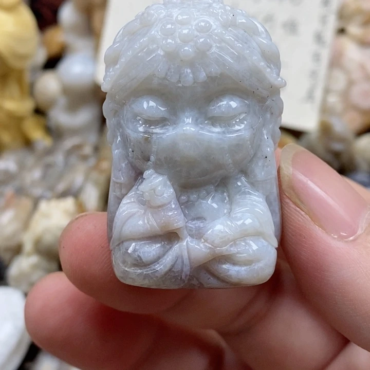 颈饰未镶嵌硅化珊瑚（珊瑚玉）