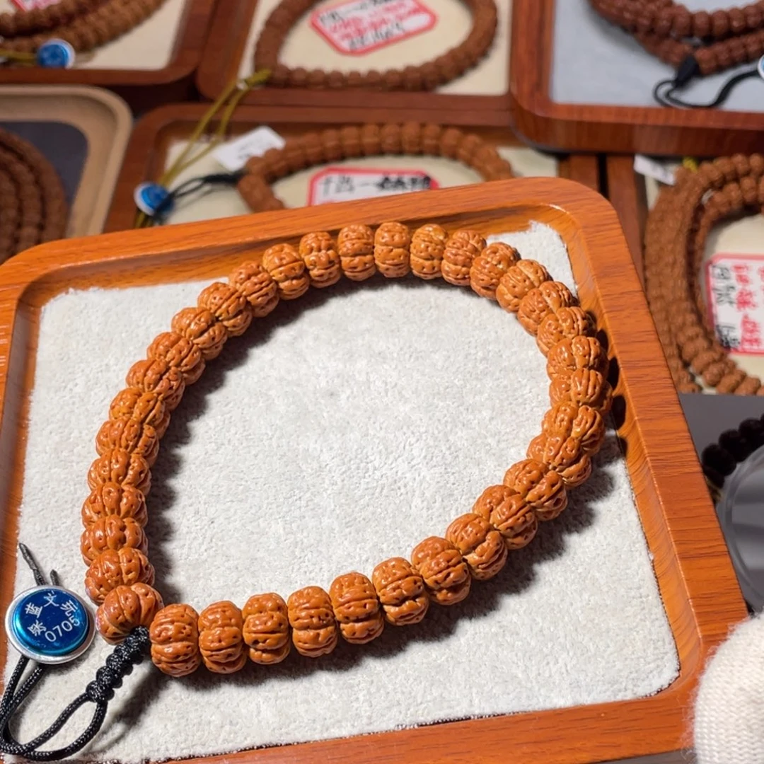 金刚菩提吊坠十出一泰森手持12