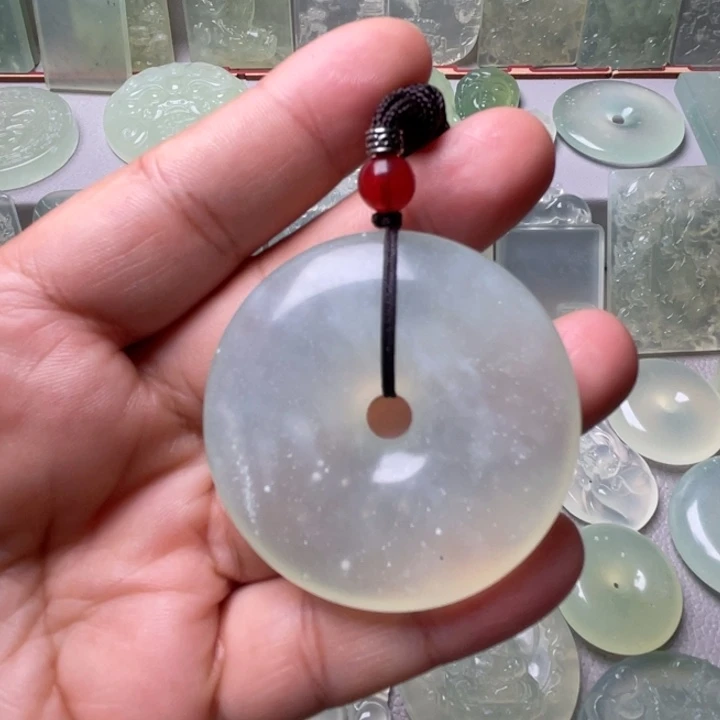 岫玉未镶嵌吊坠(赠链)