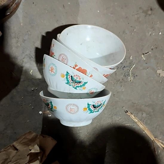 泡***吖摆件陶瓷盘子碗啥都有