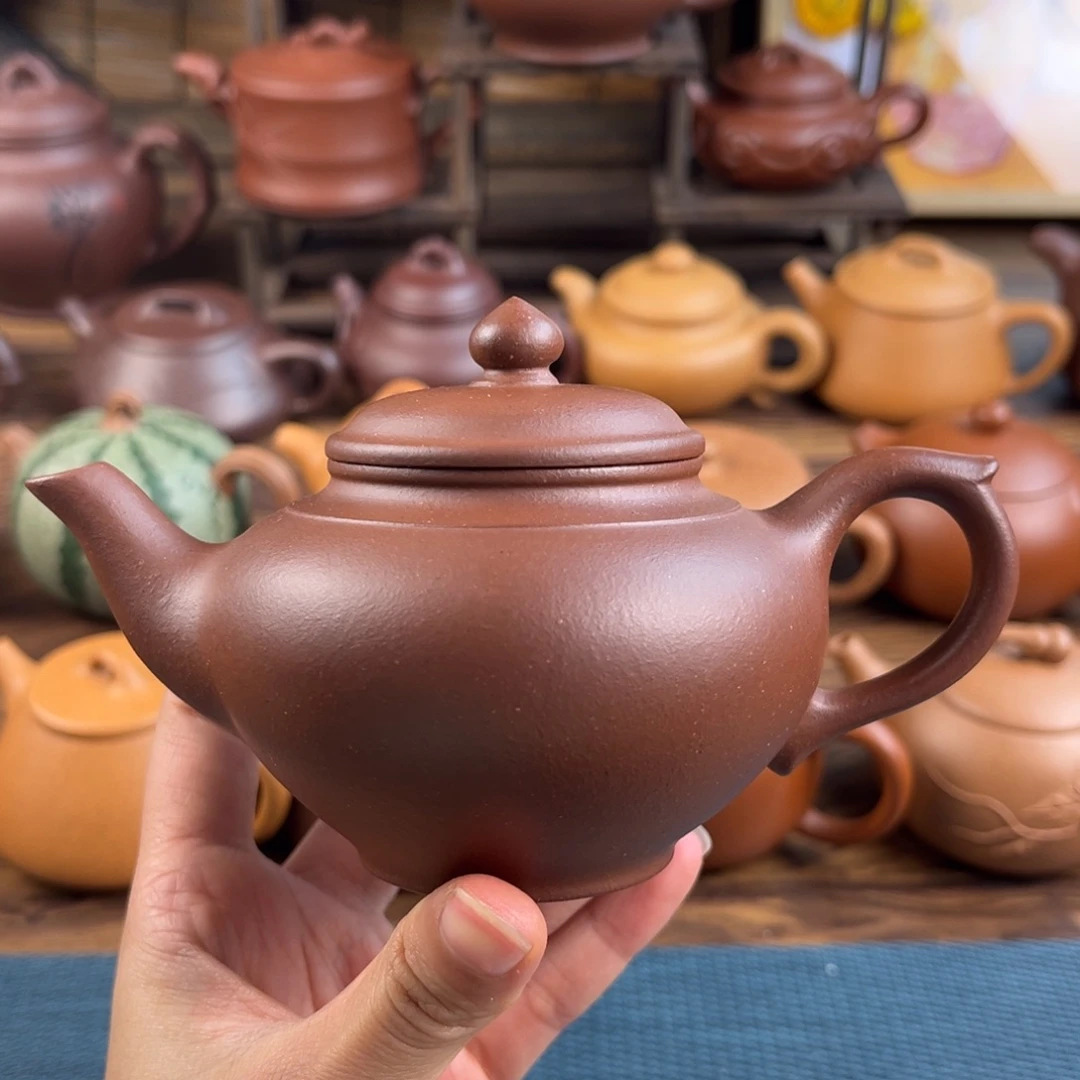 紫砂茶壶手工制作工艺精湛