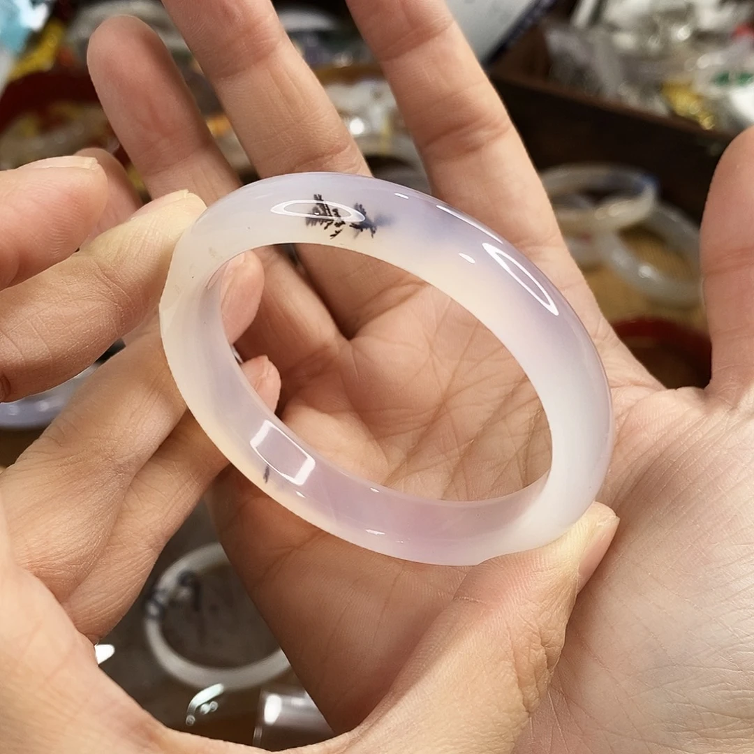 玛瑙/玉髓未镶嵌手镯0056。53.5圈。