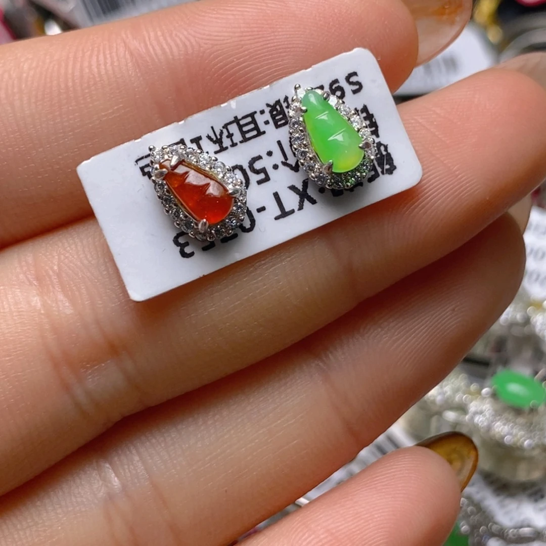 银S925镶嵌戒指翡翠百内无证书