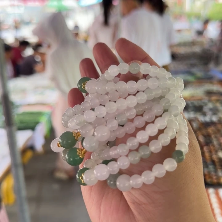 石英质玉合金颈饰