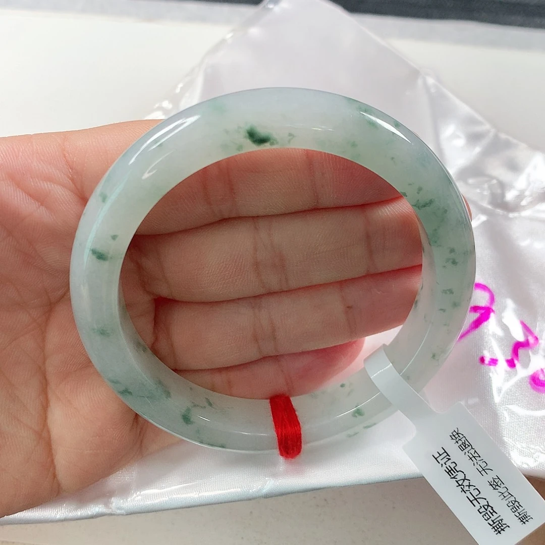 翡翠手镯未镶嵌①③⑥
