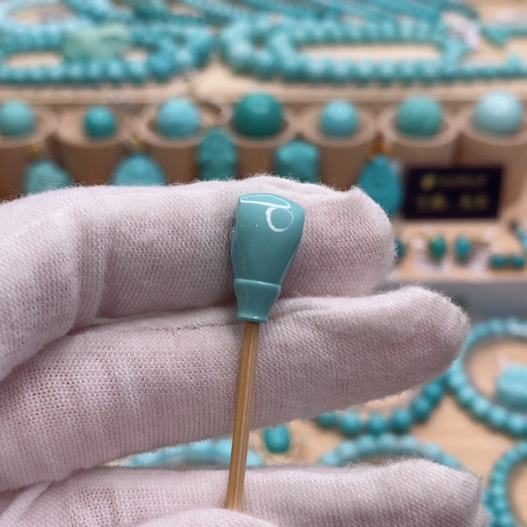 未镶嵌绿松石珠宝奇石