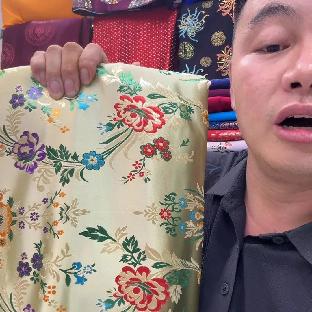 杭州丝绸7米长，宽75厘米