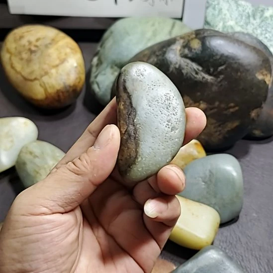 昙***现和田玉（糖玉）未镶嵌挂件
