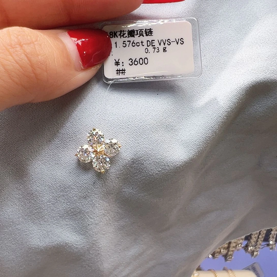 吊坠实验室培育钻石18K金镶嵌1.576ct K黄培育钻石吊坠