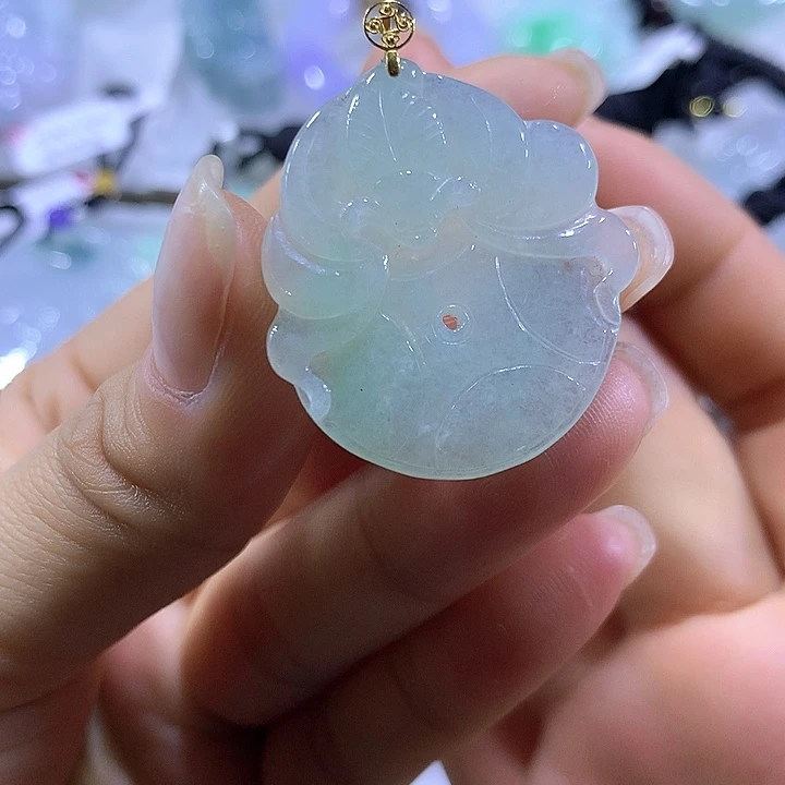 翡翠颈饰18K金镶嵌天然翡翠A货吊坠