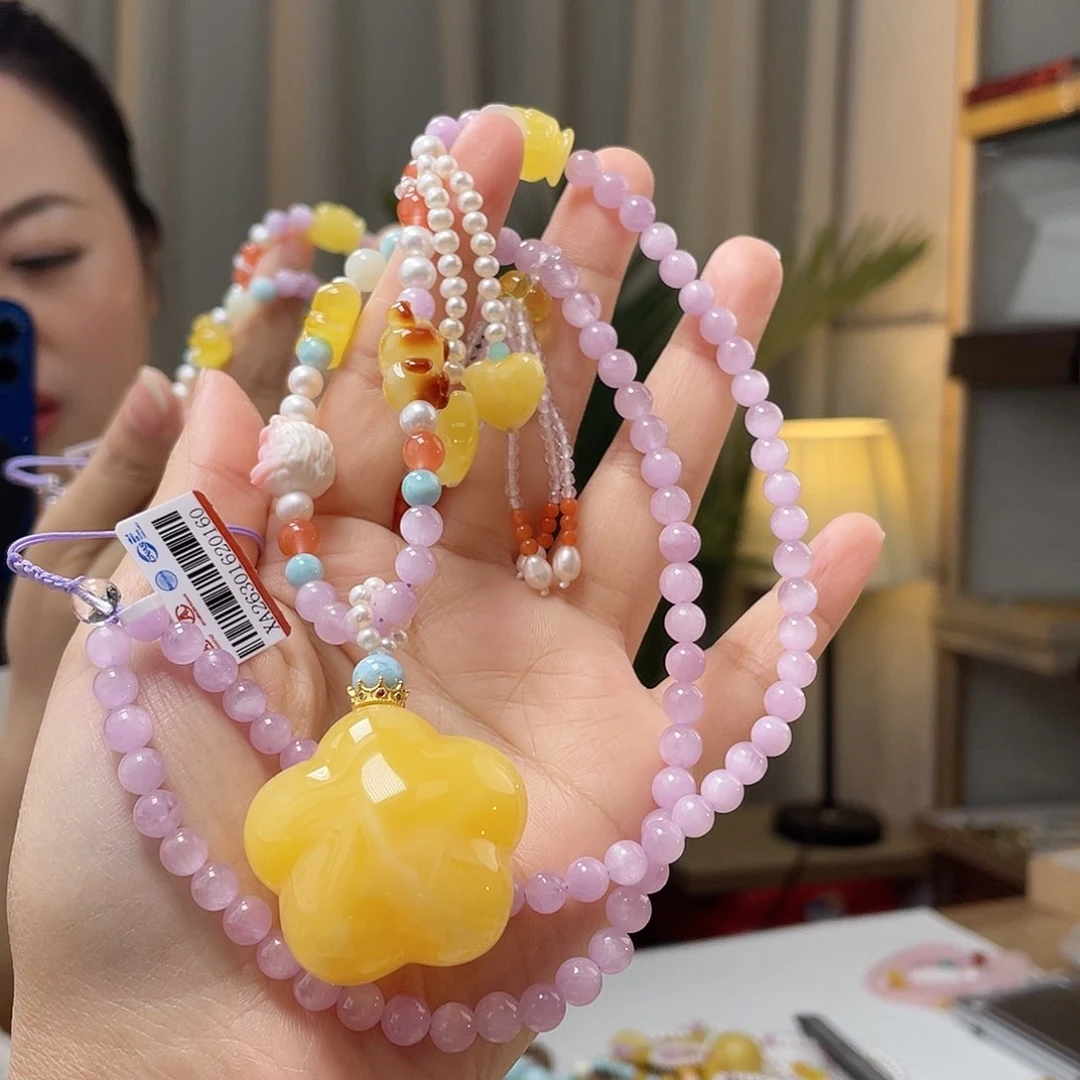 琥珀裸石未镶嵌蜜蜡吊坠