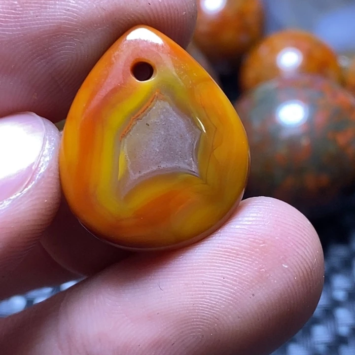 玛瑙/玉髓颈饰未镶嵌