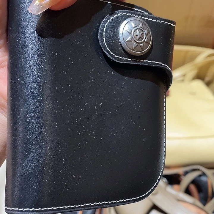 小***叁中古香水沐浴露持久留香