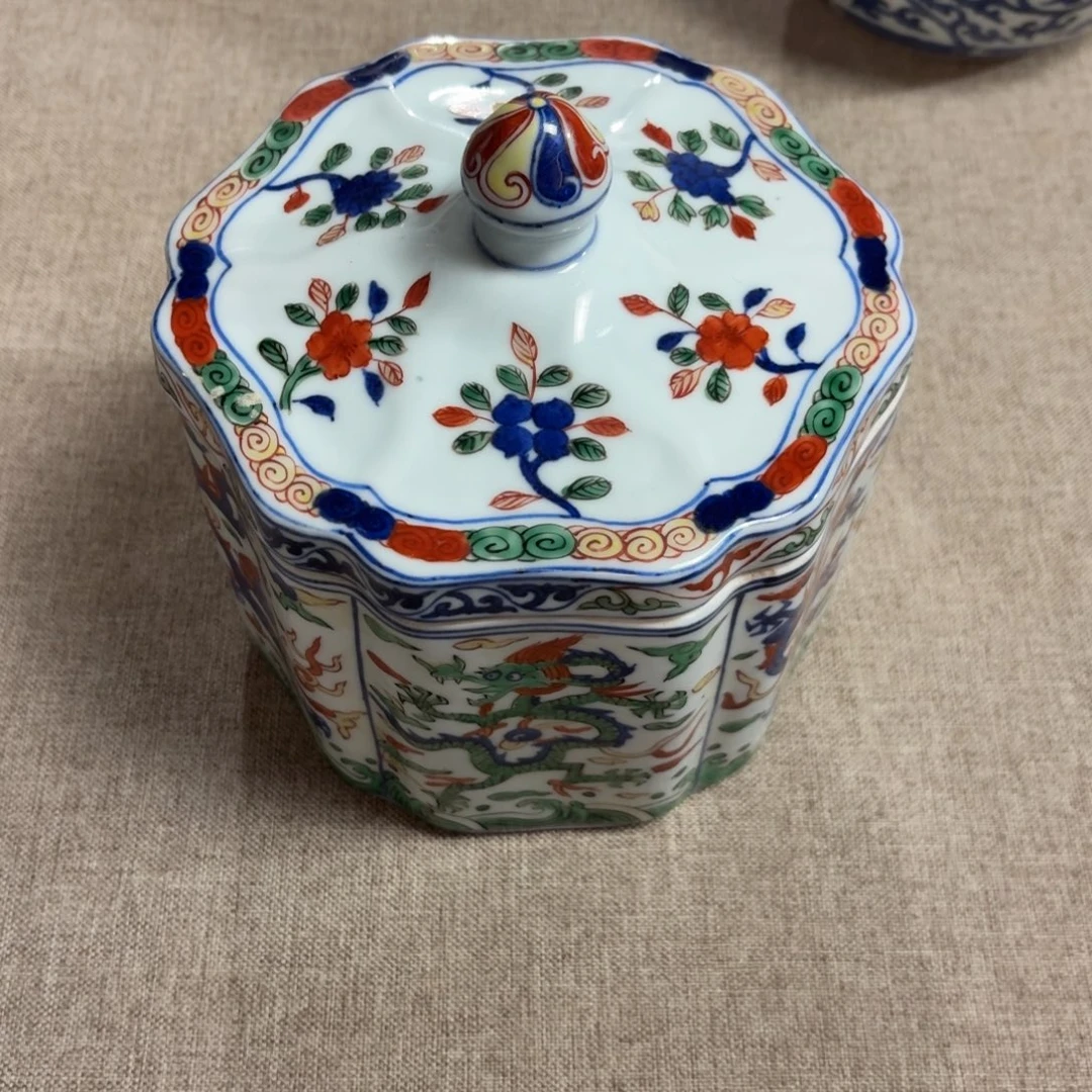 秦***飞陶摆件瓷器工艺品摆件青花