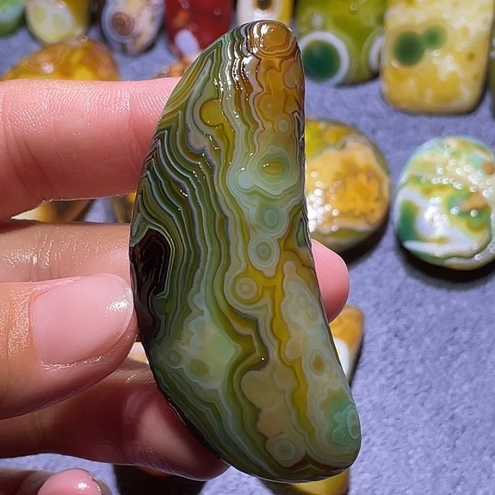 未镶嵌玛瑙/玉髓珠宝奇石