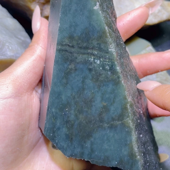 和田玉未镶嵌珠宝半成品