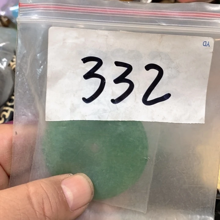 云***逸吊坠滴血莲花菩提