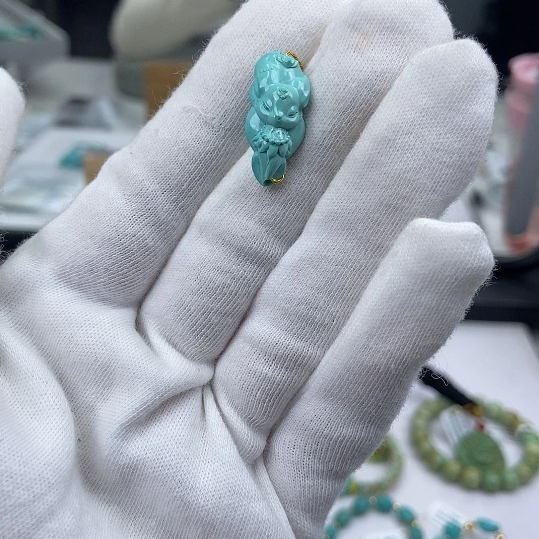 绿松石未镶嵌珠宝奇石