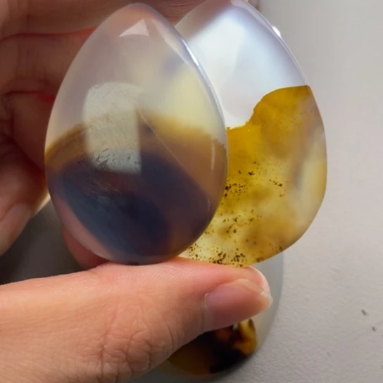 玛瑙/玉髓颈饰未镶嵌杨*呗